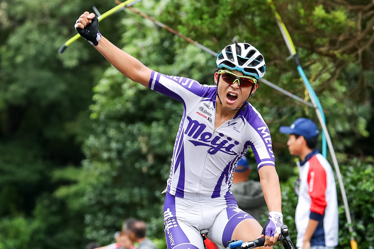 野本空と福田咲絵がインカレロードを制する 鹿屋体育大学が男女総合優勝 スポエンcycle