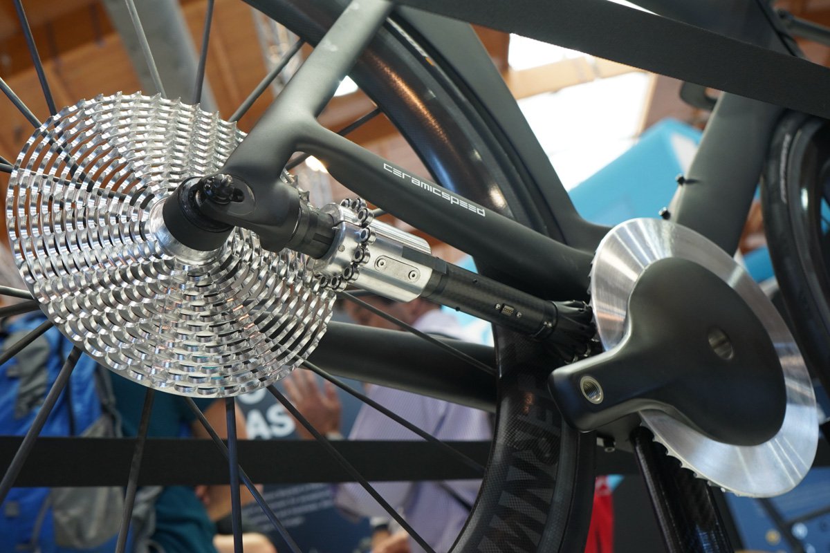ユーロバイク会場で見つけた新製品たち セラミックスピード デダ 100 スポエンcycle