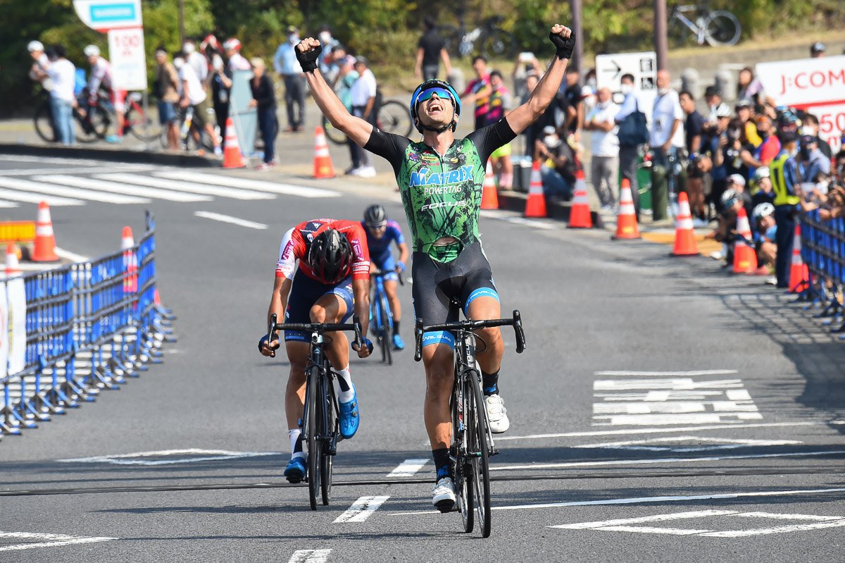 サバイバルレースを制したホセ ビセンテ トリビオが今季初勝利 女子は唐見実世子が2連勝 スポエンcycle